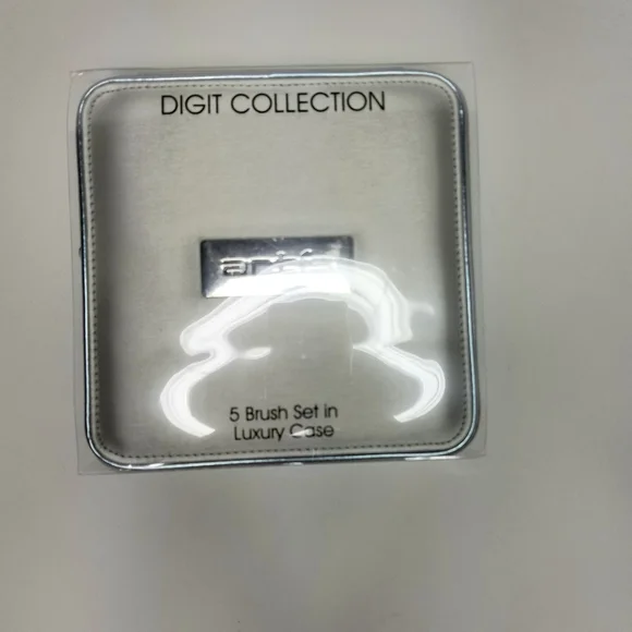 Artis Digit 5 Brush Set with Luxury Case Professional Makeup Brushes - Picture 2 of 3